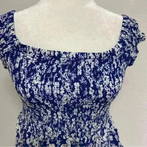Express Blue Floral Square Neck Dress with Smocking and Pockets - Picture 5 of 5